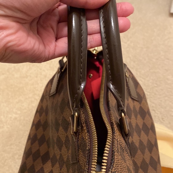 Louis Vuitton Damier Ebene Speedy - Picture 10 of 17